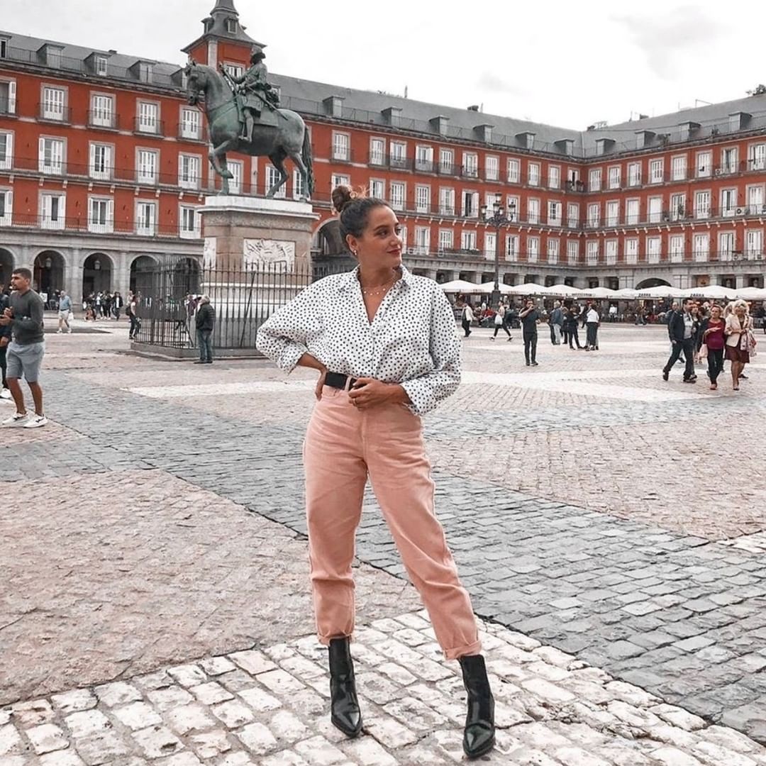 Cliomakeup-pantaloni-colorati-per-inverno-7-pantaloni-vita-alta-rosa