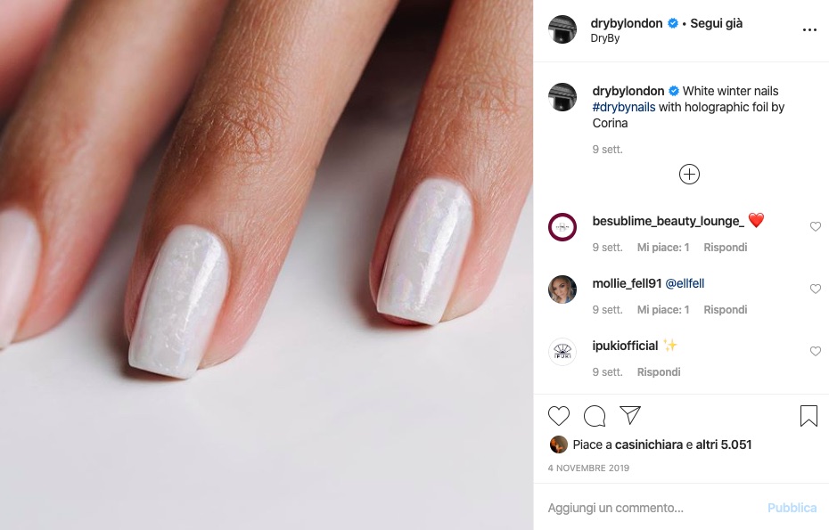Cliomakeup-unghie-white-winter-nails-6-bianco-lattiginoso