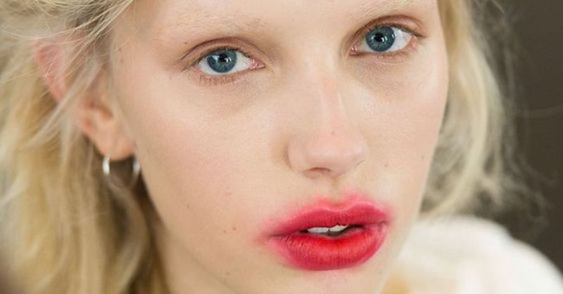 cliomakeup-errori-rossetti-liquidi-5-sbavare