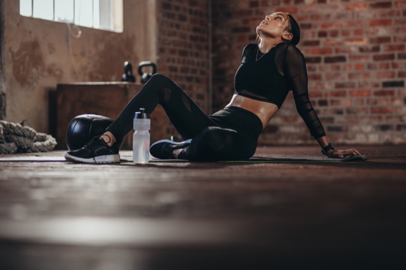 cliomakeup-esercizi-total-body-2-burpees
