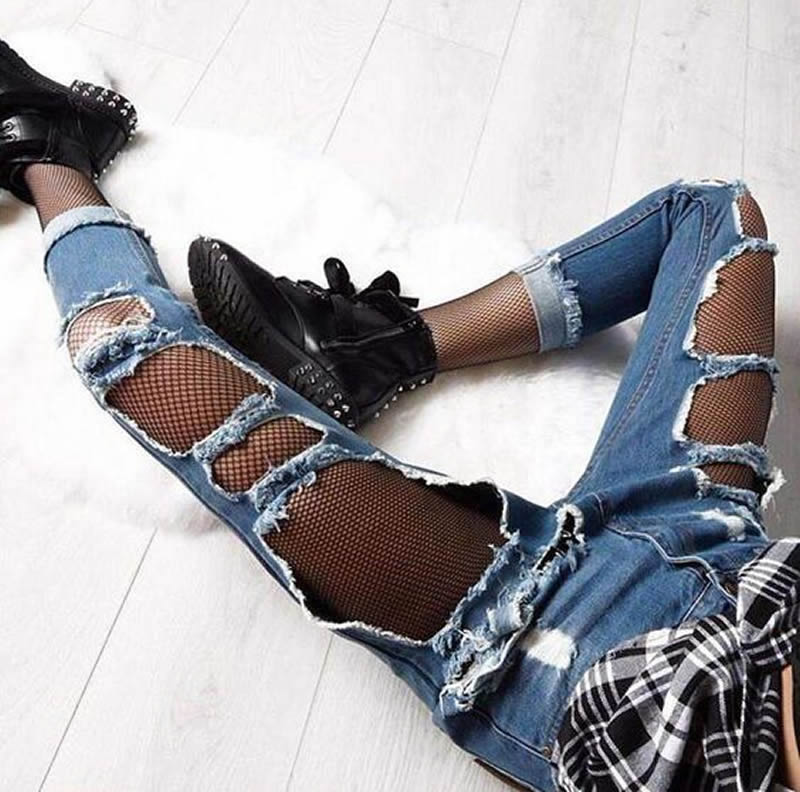 cliomakeup-jeans-strappati-17-calze-rete