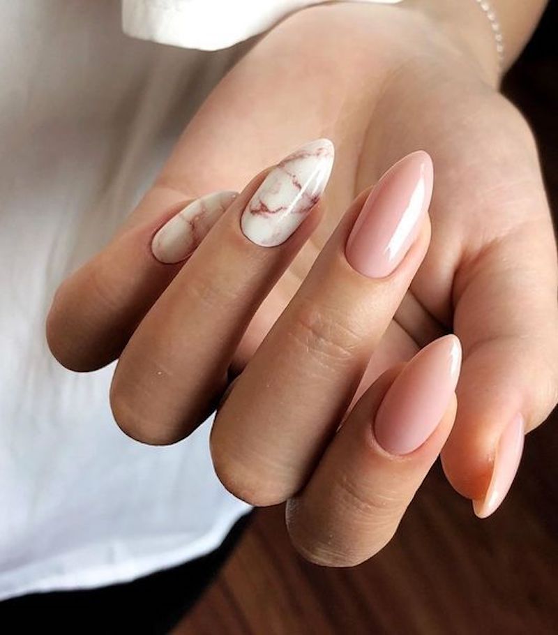 cliomakeup-nail-art-semplici-12-marmo