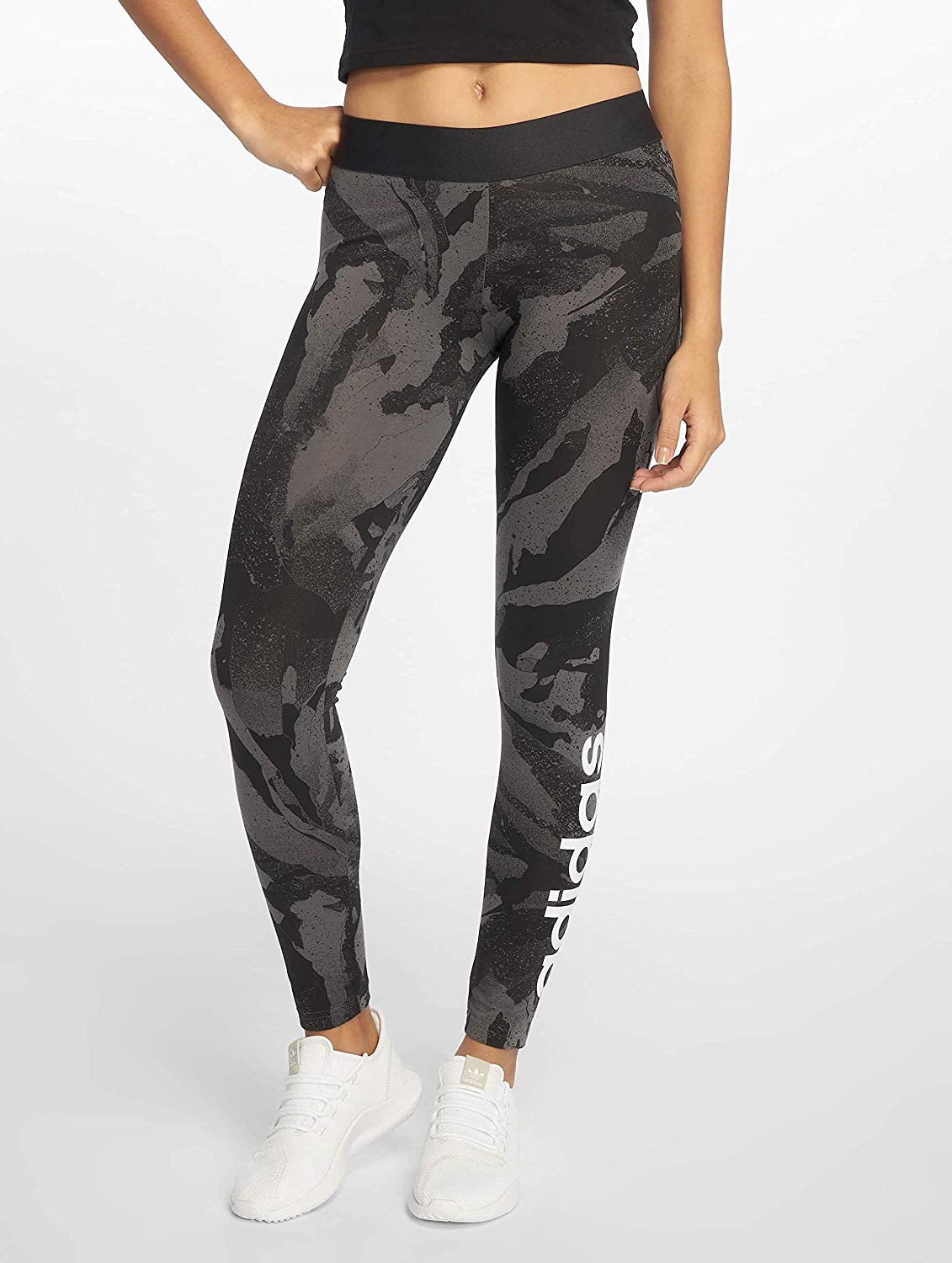 Cliomakeup-abbigliamento-sportivo-inverno-2020-2-adidas-leggins