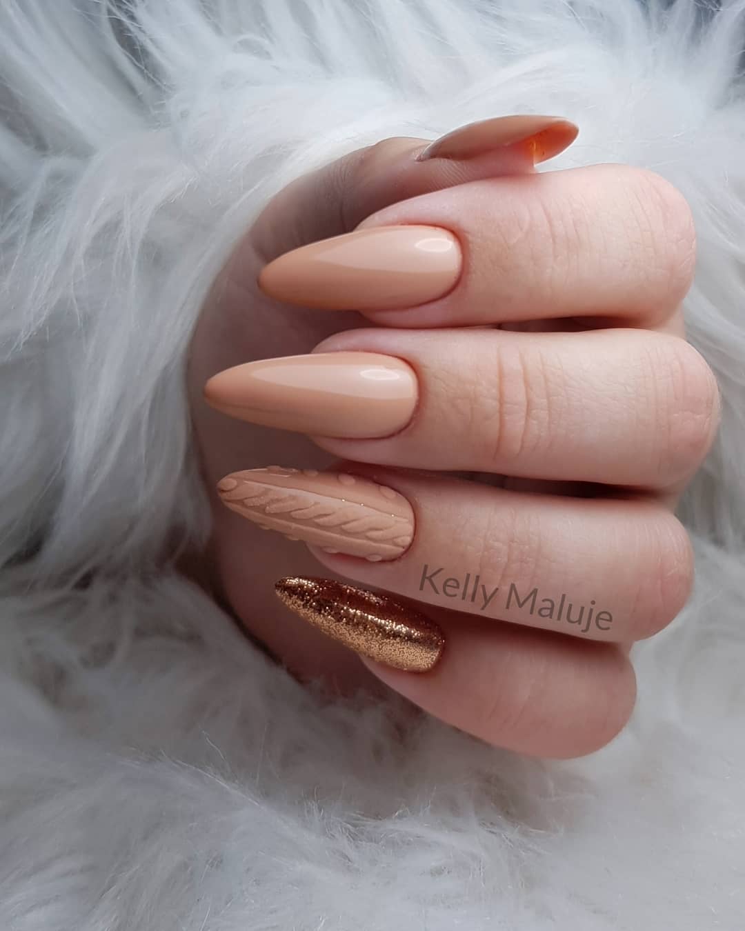 Cliomakeup-unghie-caramel-latte-4-kellymaluje