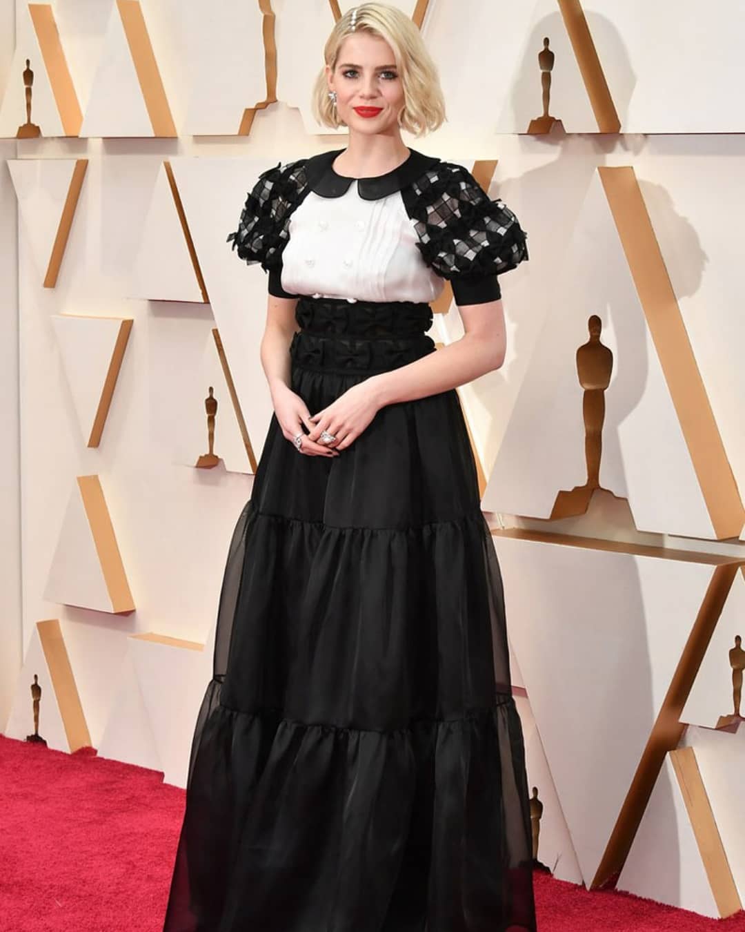 cliomakeup-look-oscar-2020-16-lucy-boynton