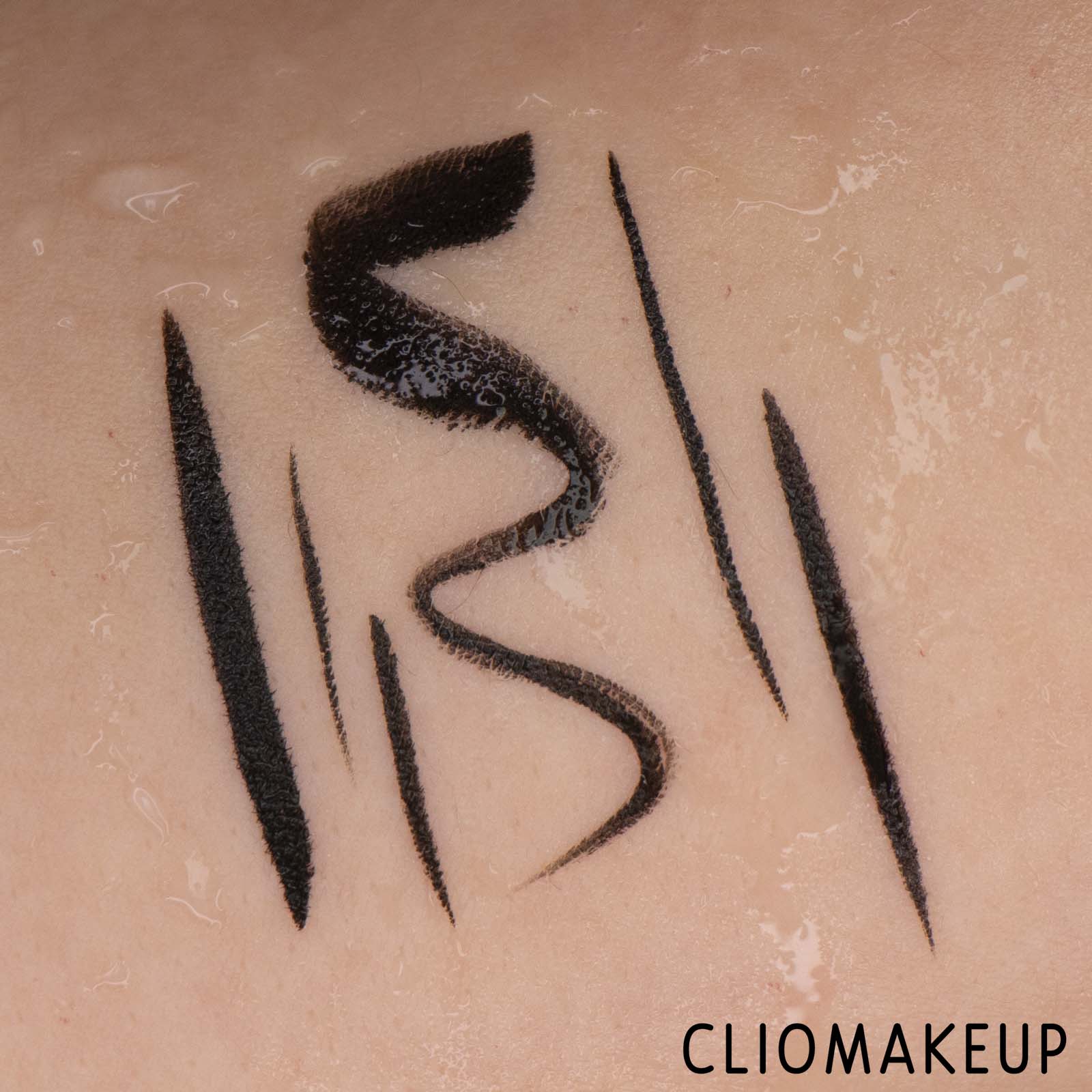 cliomakeup-recensione-eyeliner-rimmel-wonder-ink-eyeliner-8