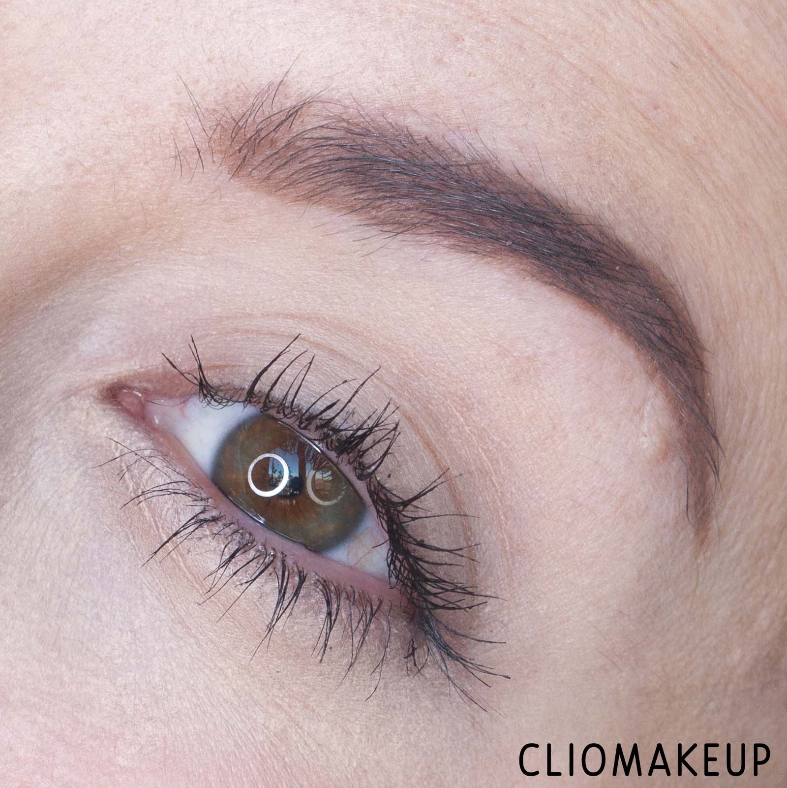 cliomakeup-recensione-mascara-fenty-beauty-full-frontal-volume-lift-e-curl-mascara-11