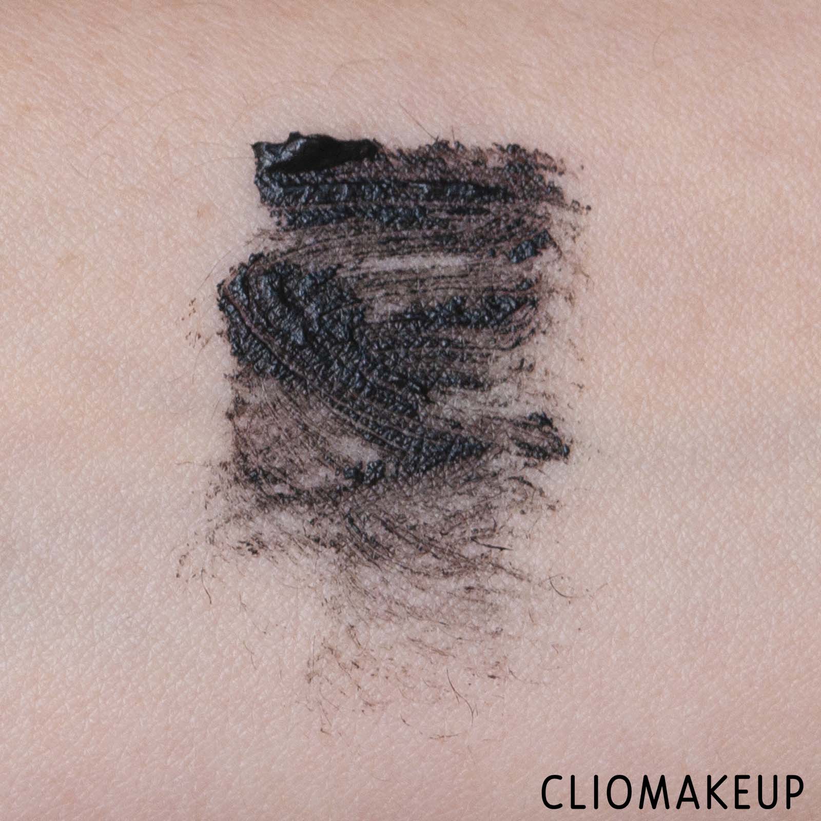 cliomakeup-recensione-mascara-fenty-beauty-full-frontal-volume-lift-e-curl-mascara-7