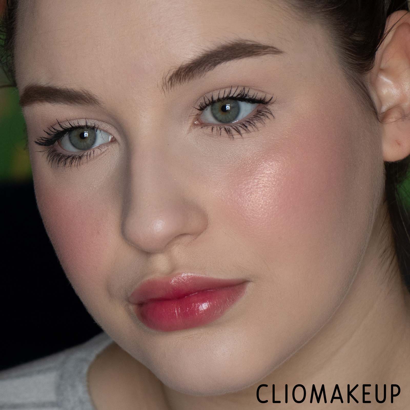 cliomakeup-recensione-palette-viso-natasha-denona-bloom-blush-e-glow-palette-14