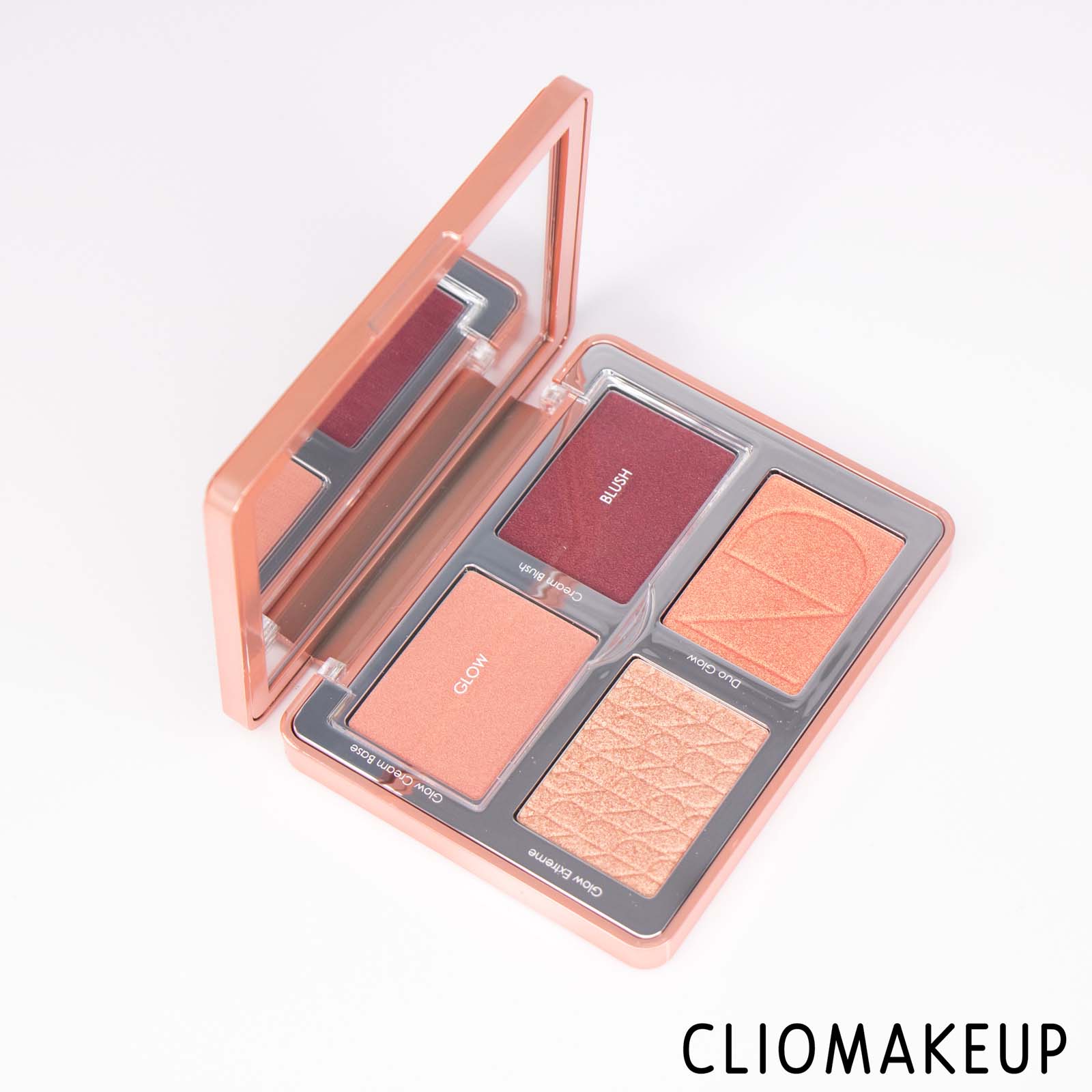 cliomakeup-recensione-palette-viso-natasha-denona-bloom-blush-e-glow-palette-5