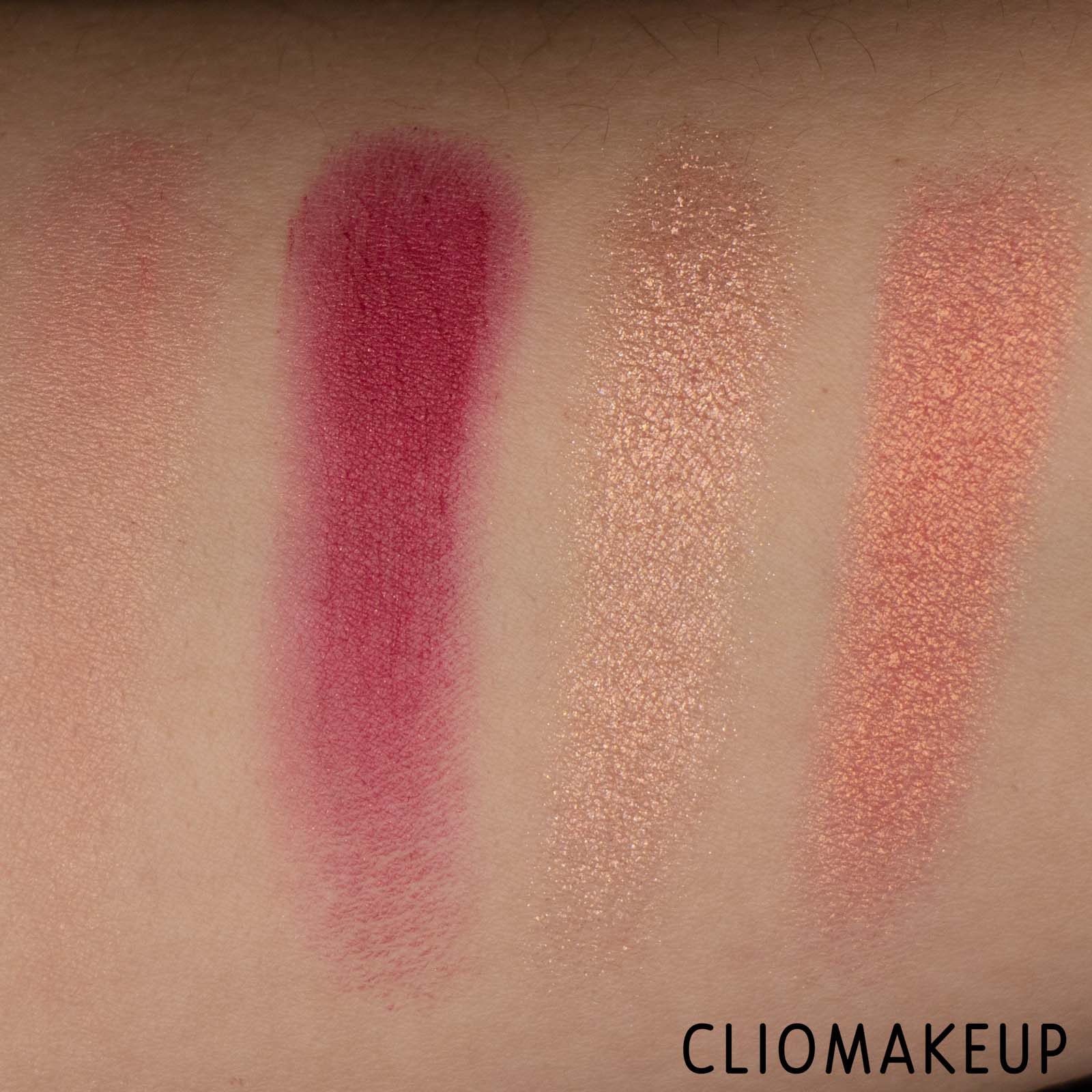 cliomakeup-recensione-palette-viso-natasha-denona-bloom-blush-e-glow-palette-7