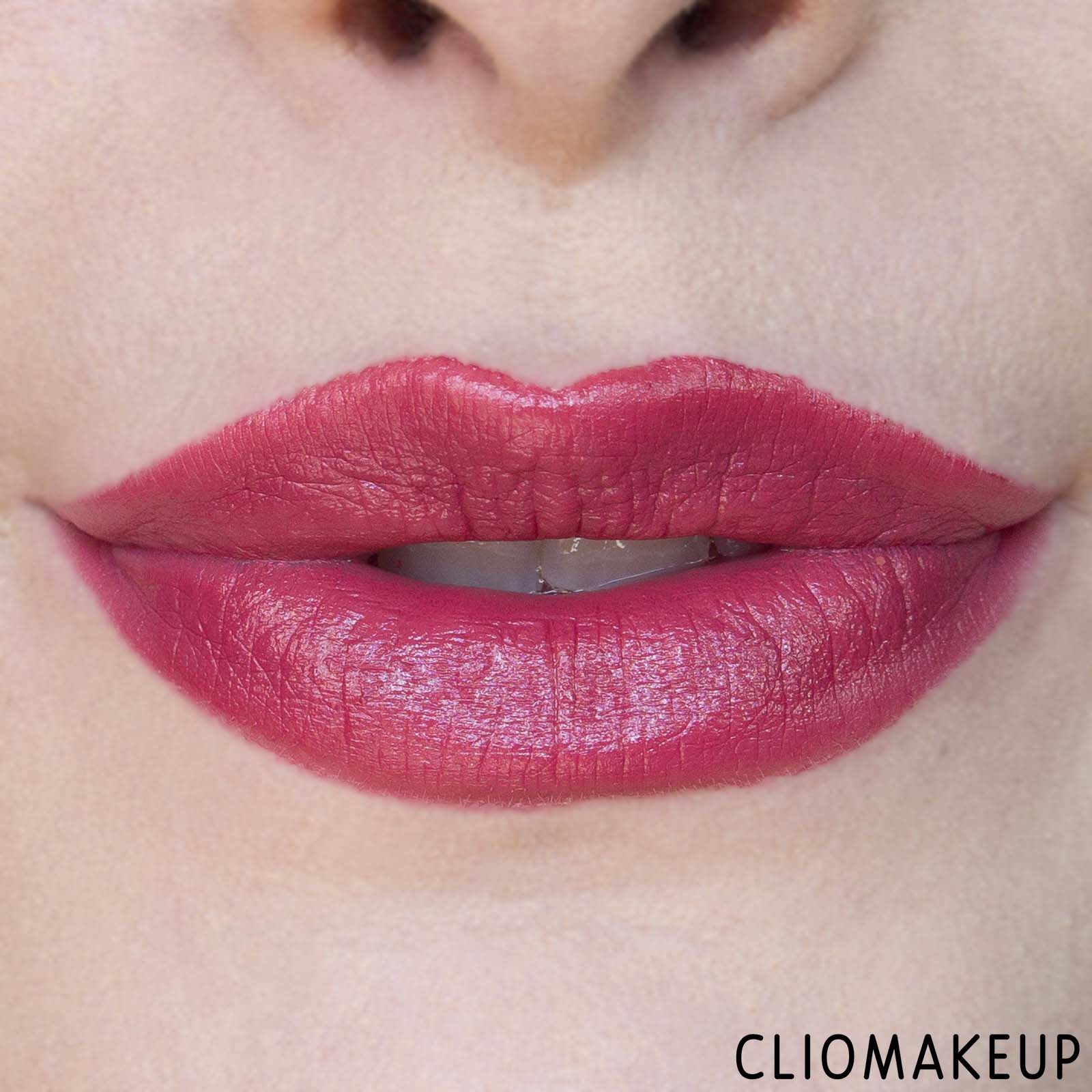 cliomakeup-recensione-rossetti-pupa-glamourose-petalips-rossetto-matt-impalpabile-12