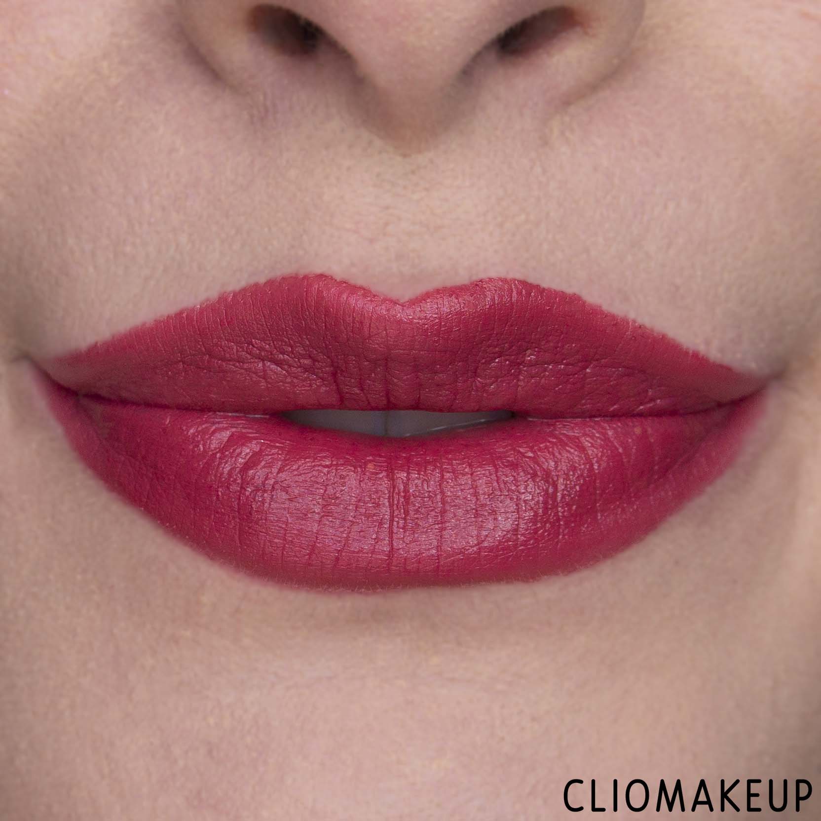 cliomakeup-recensione-rossetti-pupa-glamourose-petalips-rossetto-matt-impalpabile-13