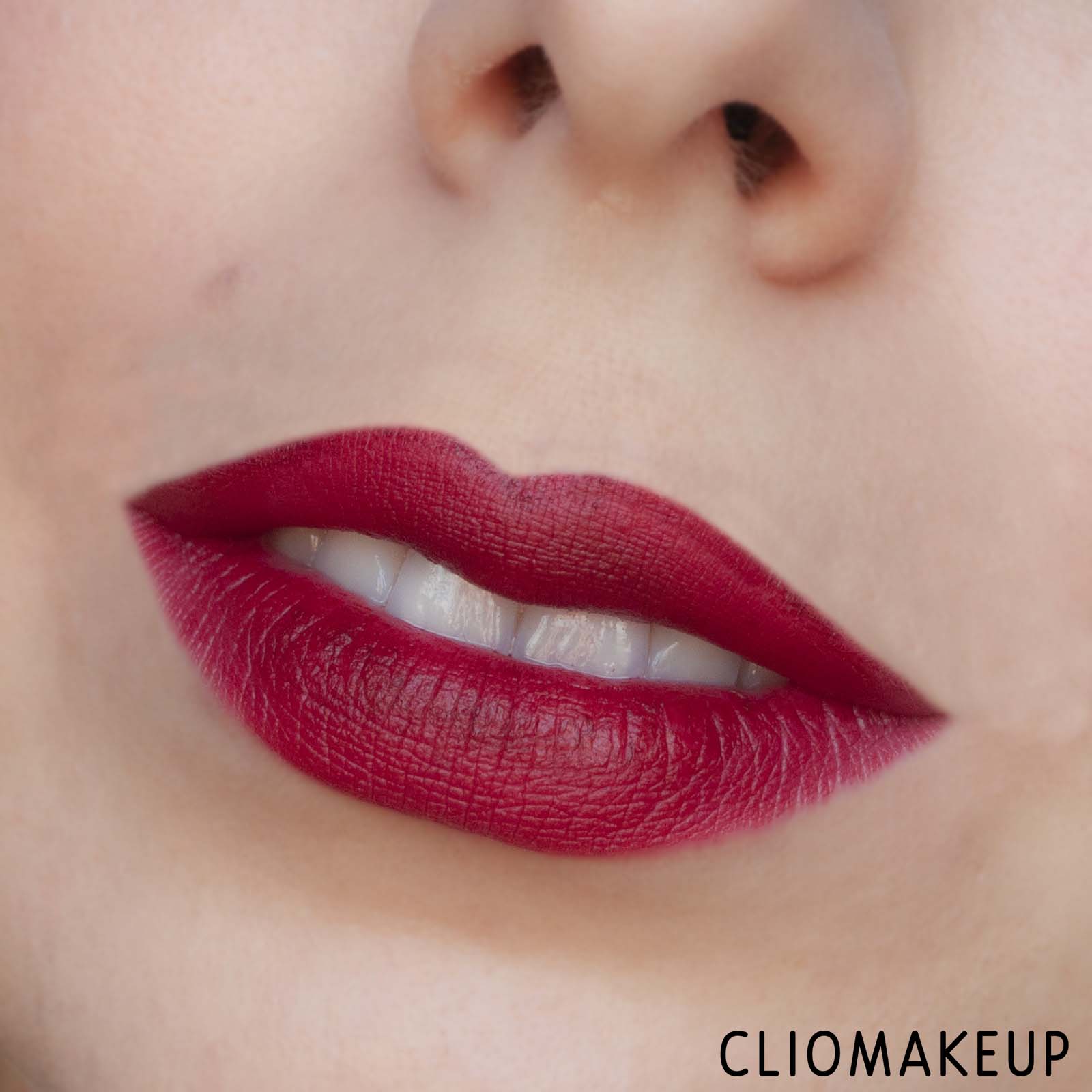 cliomakeup-recensione-rossetti-wycon-love-is-love-love-saves-all-lipstick-14