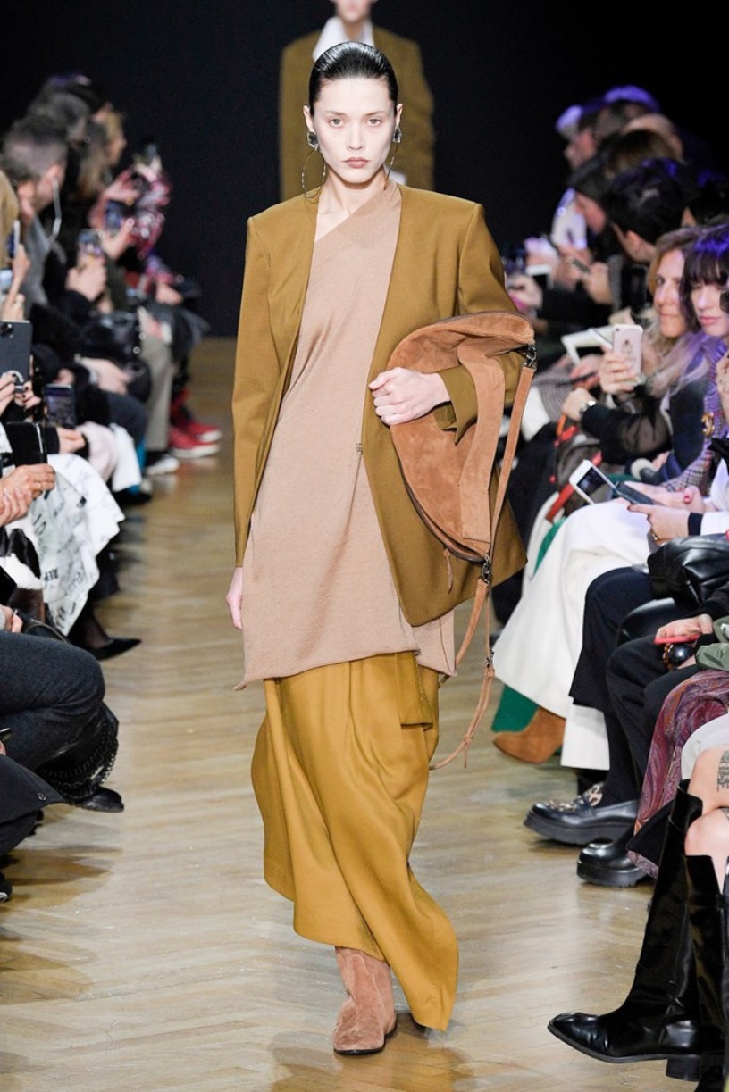 cliomakeup-tendenze-milano-fashion-week-febbraio-2020-11-calcaterra