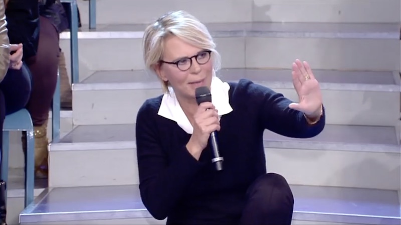 ClioMakeUp-uomini-donne-trono-over-10-maria-de-filippi.jpg