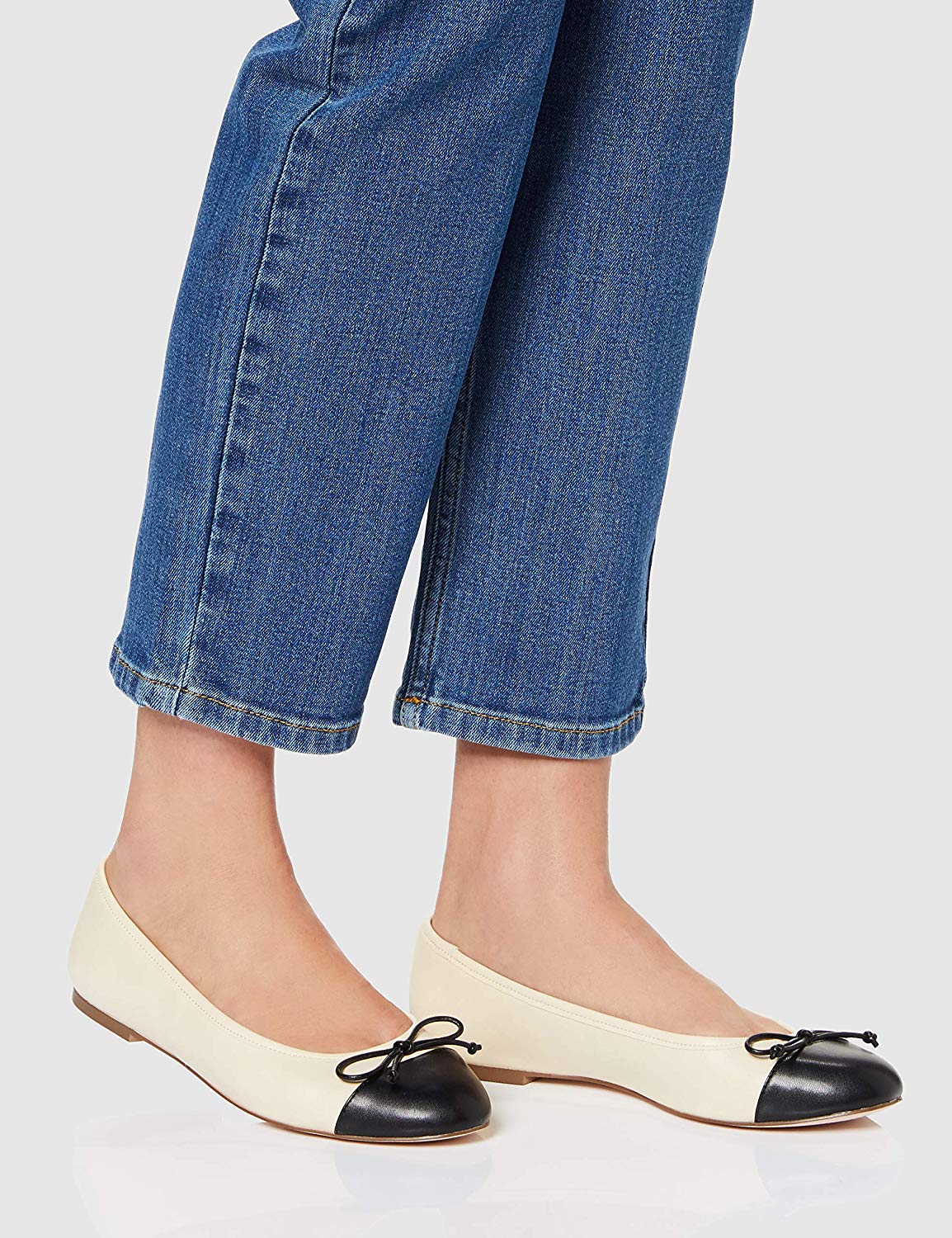 Cliomakeup-quali-scarpe-abbinare-ai-pantaloni-a-palazzo-12-find-ballerine-bicolor