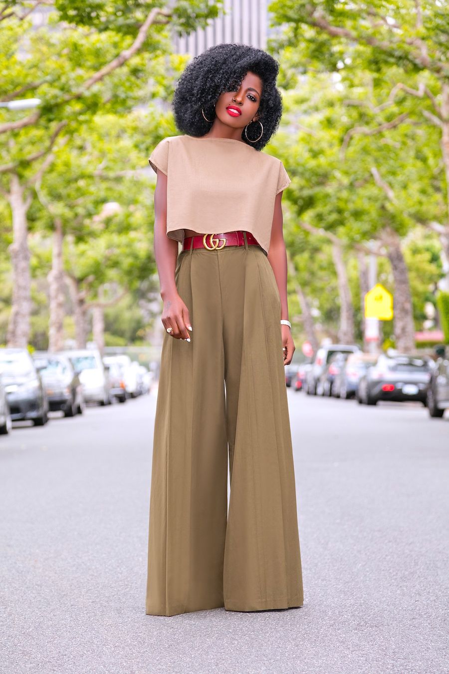 Cliomakeup-quali-scarpe-abbinare-ai-pantaloni-a-palazzo-3-modello