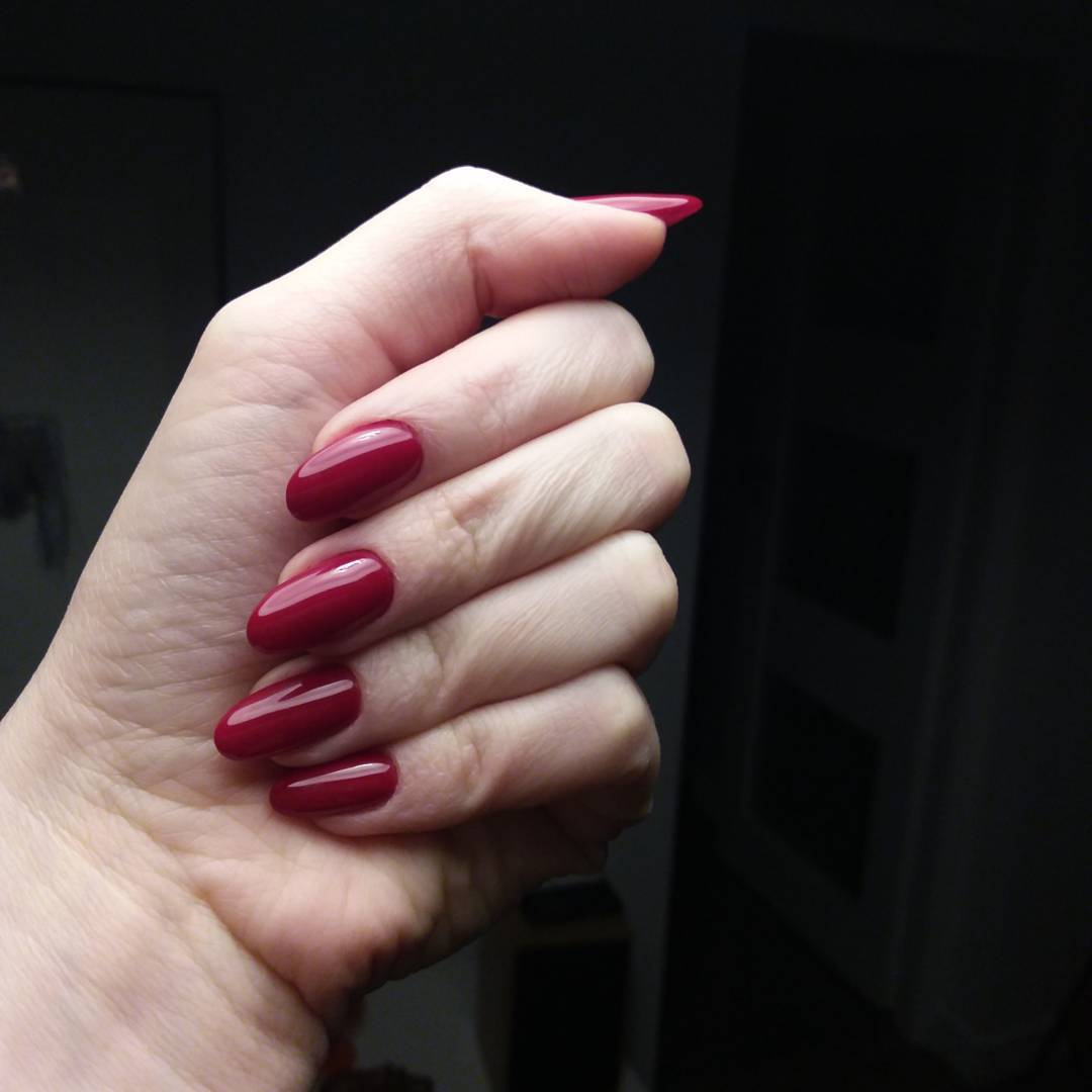 Cliomakeup-unghie-rosso-cherry-pie-11-klaudiazajaczkowska