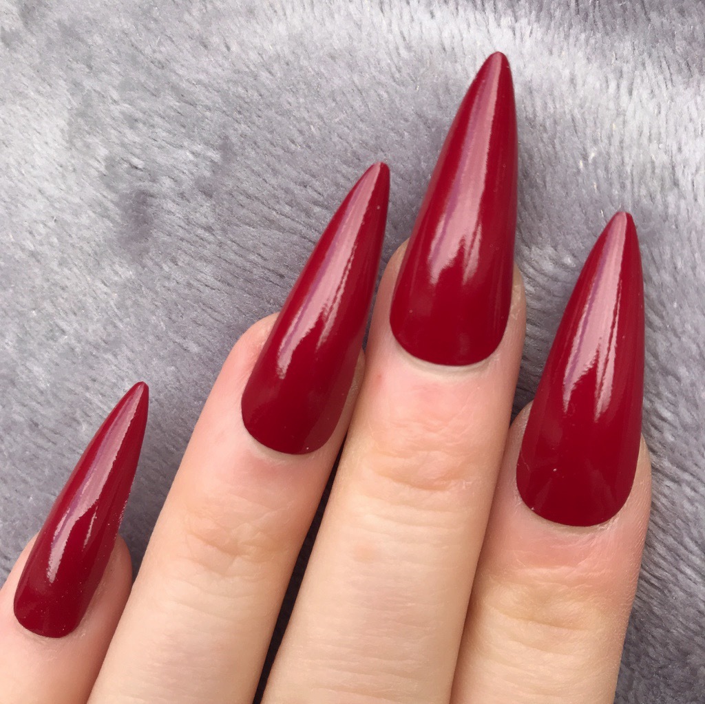 Cliomakeup-unghie-rosso-cherry-pie-9-doobysnails.com