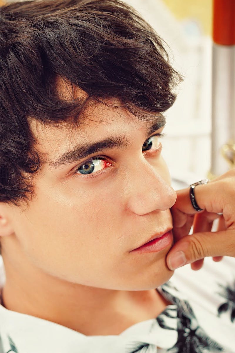 cliomakeup-beauty-routine-uomo-12-sopracciglia