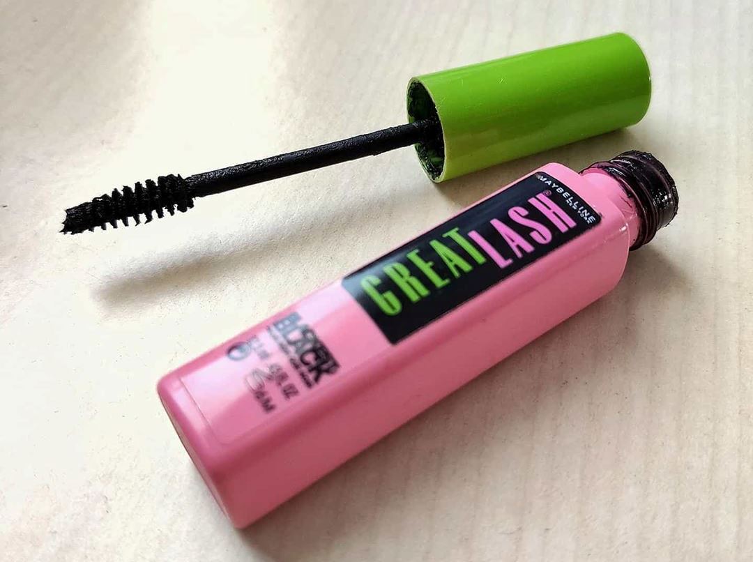 cliomakeup-elementi-beauty-anni-90-11-mascara