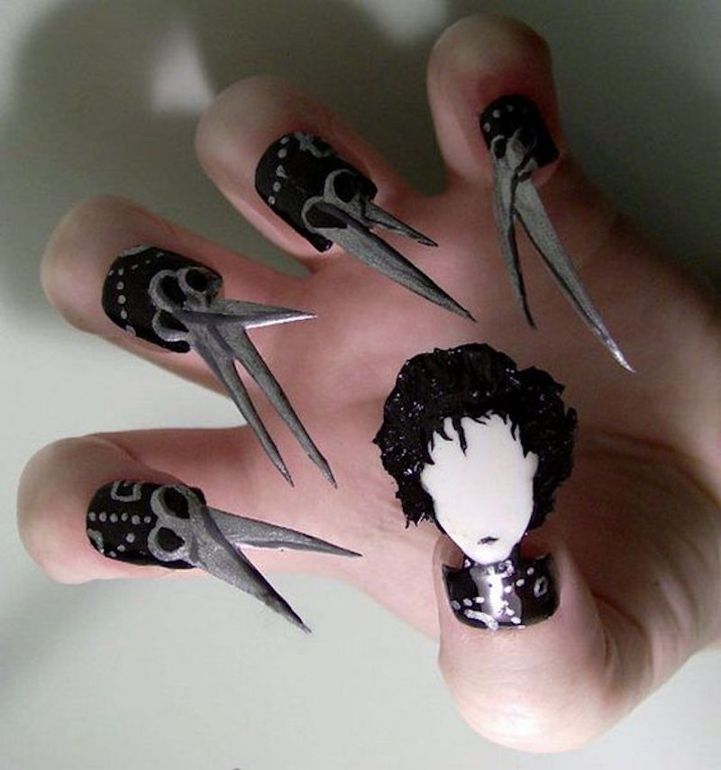 cliomakeup-manicure-brutte-11-edward-mani-di-forbice