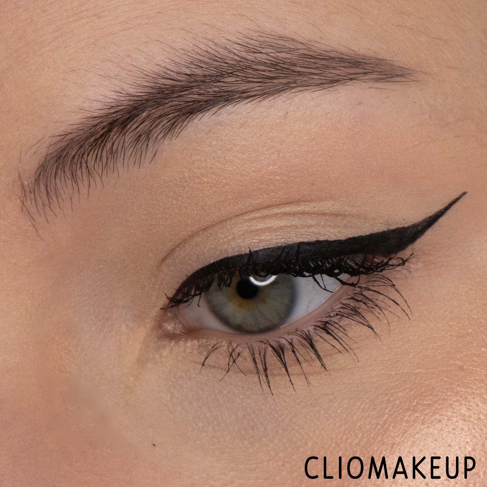 cliomakeup-recensione-gel-sopracciglia-mac-eye-brows-big-boost-fibre-gel-9