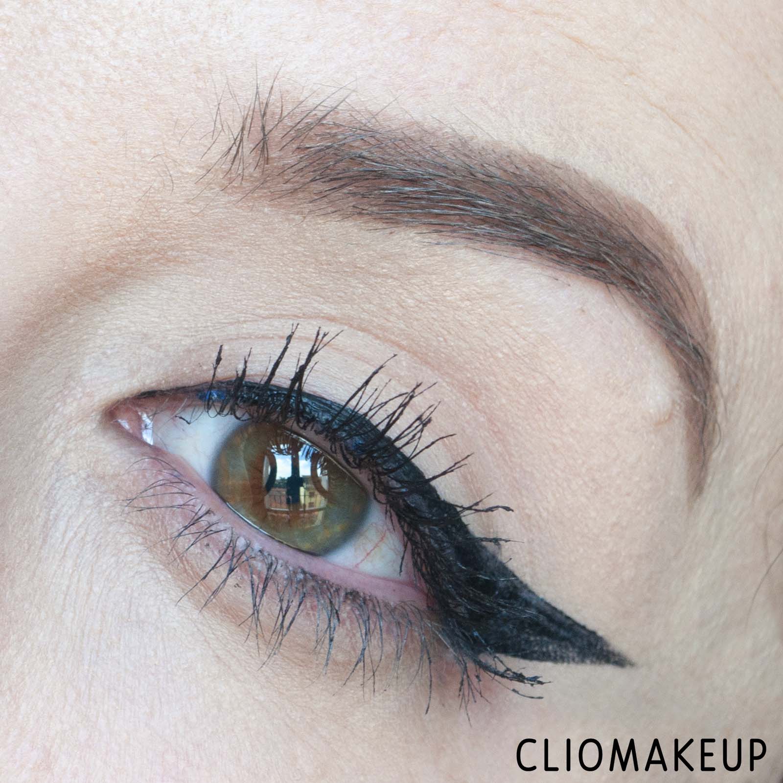 cliomakeup-recensione-gel-sopracciglia-urban-decay-inked-brow-insanely-long-lasting-waterproof- brow-gel-12