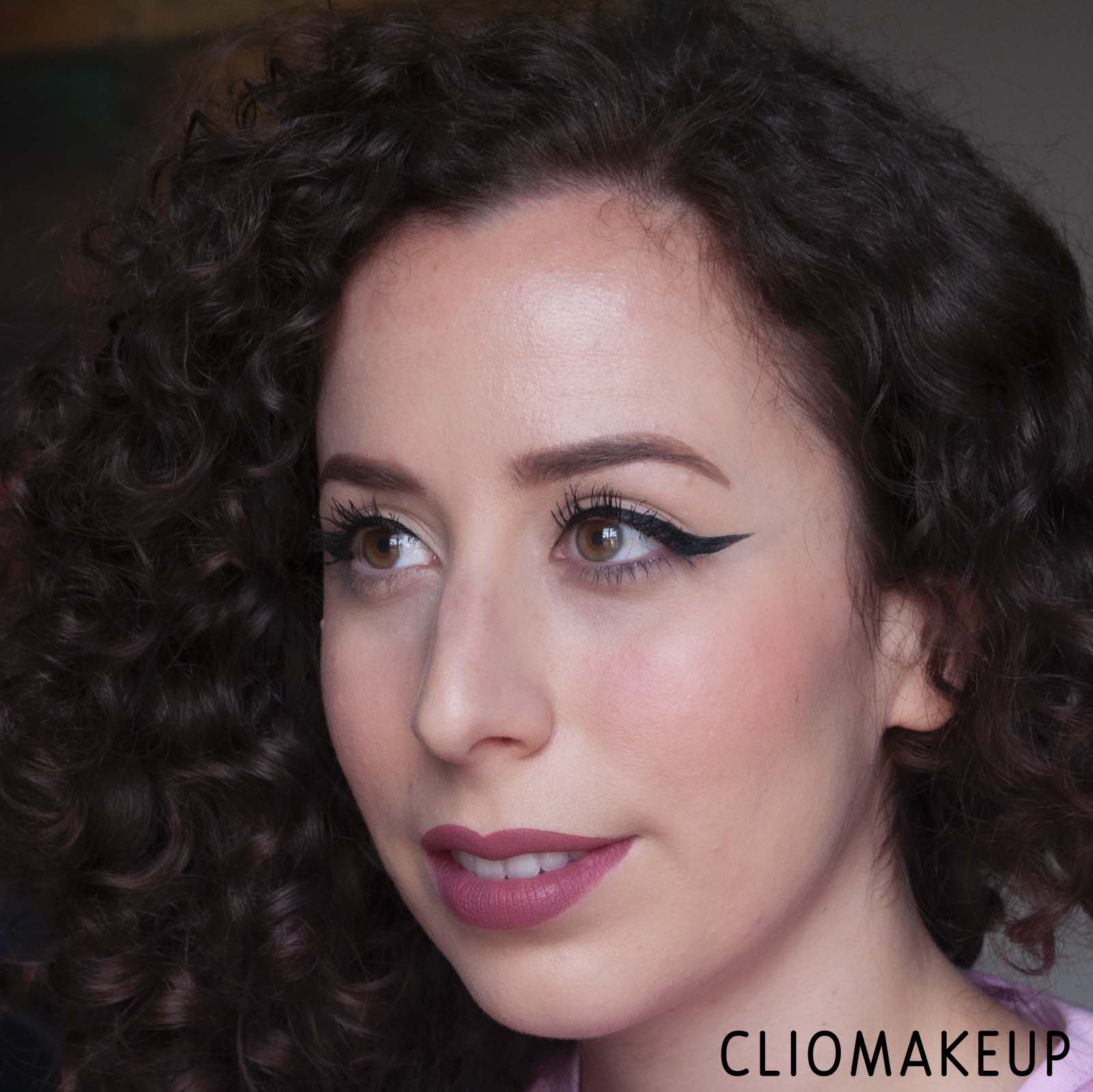 cliomakeup-recensione-gel-sopracciglia-urban-decay-inked-brow-insanely-long-lasting-waterproof- brow-gel-14