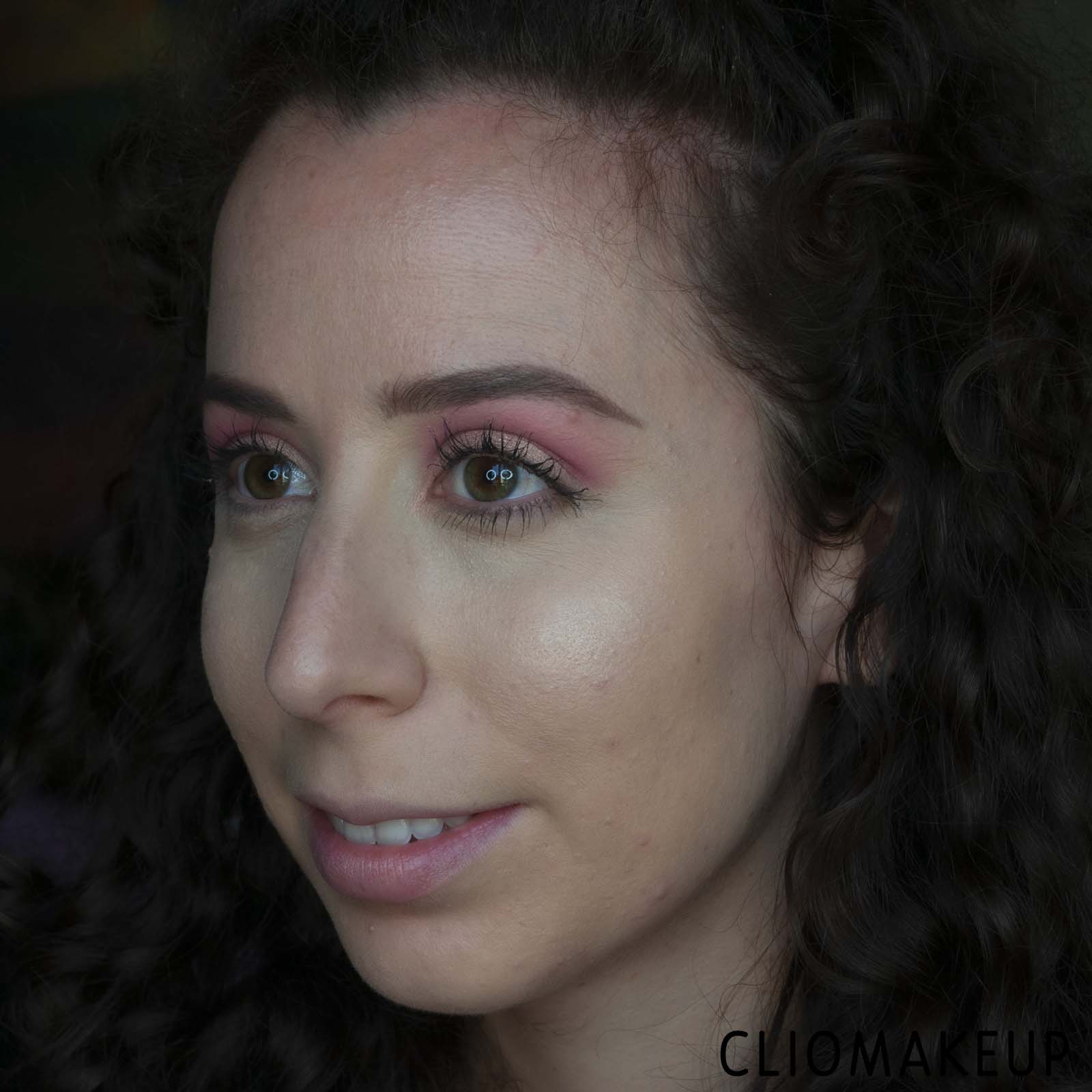 cliomakeup-recensione-illuminante-benefit-dandelion-twinkle-illuminante-11