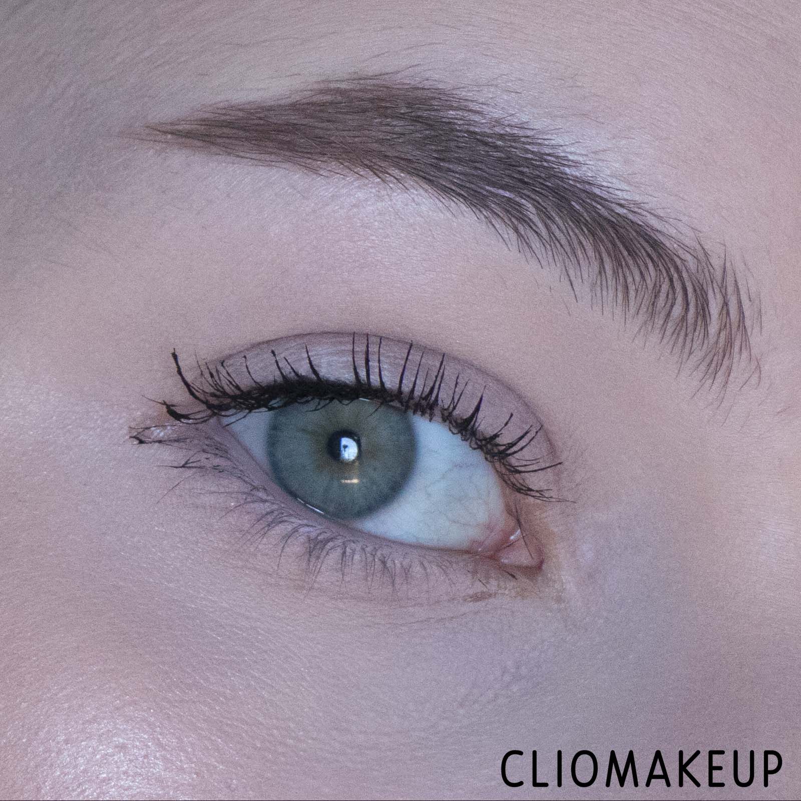 cliomakeup-recensione-mascara-essence-maximum-definition-waterproof-volume-mascara-10