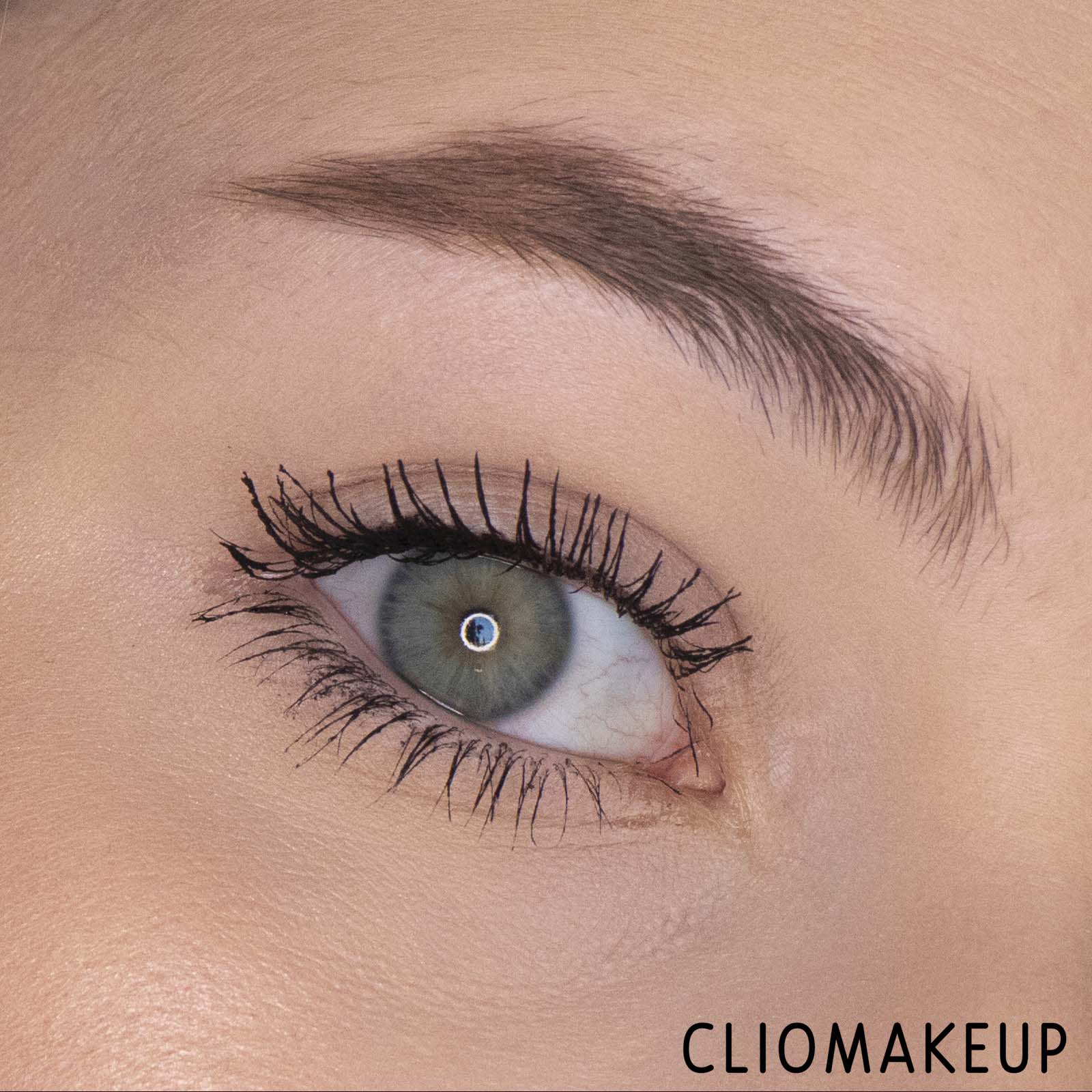 cliomakeup-recensione-mascara-essence-maximum-definition-waterproof-volume-mascara-13