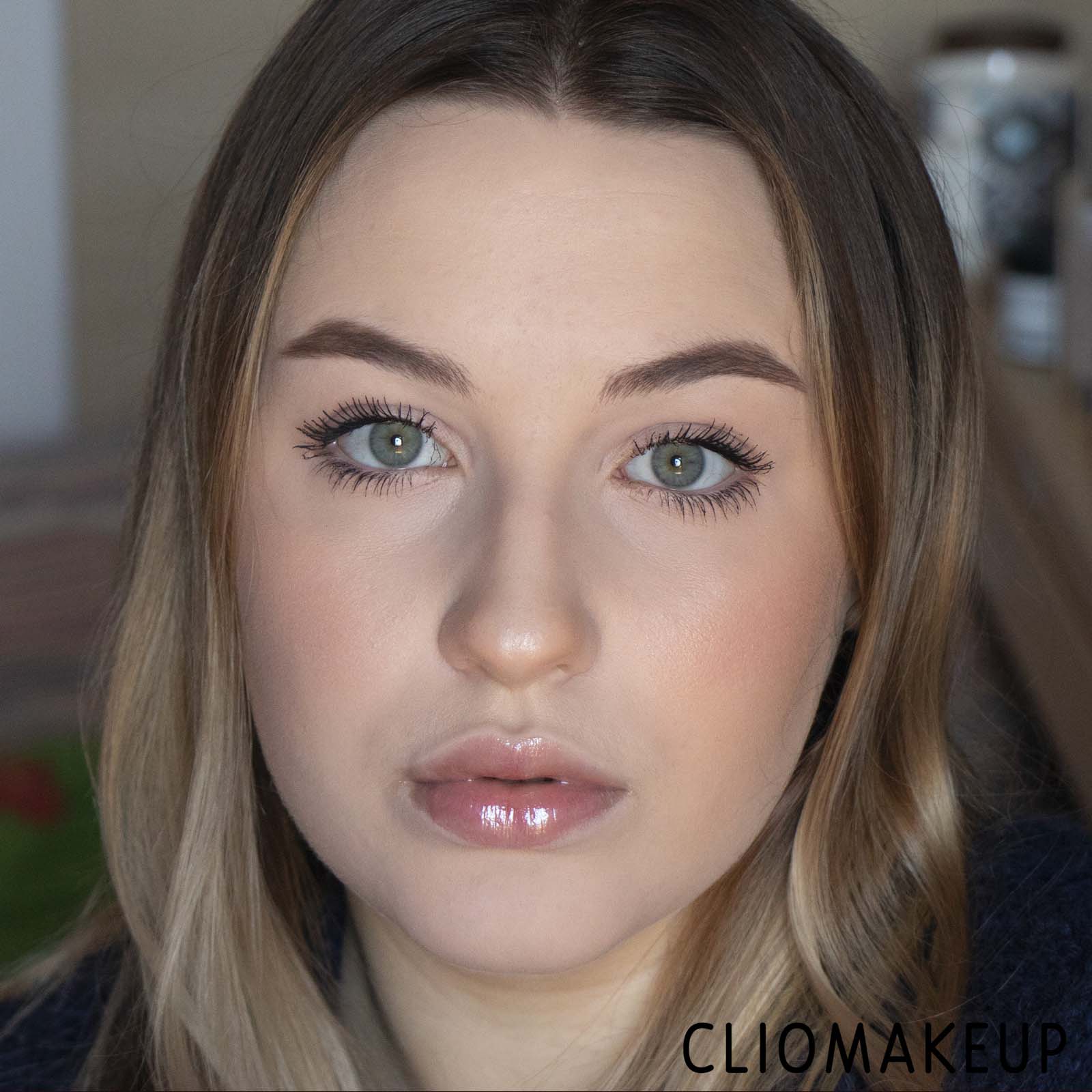 cliomakeup-recensione-mascara-essence-maximum-definition-waterproof-volume-mascara-14