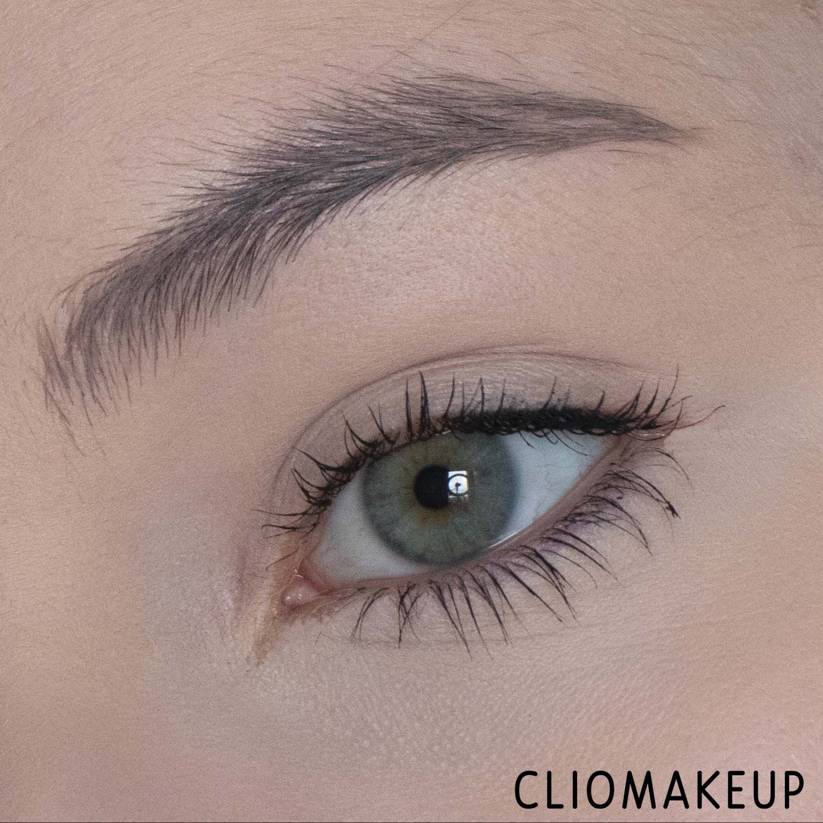 cliomakeup-recensione-mascara-kiko-darker-volume-e-colour-intensifier-mascara-10