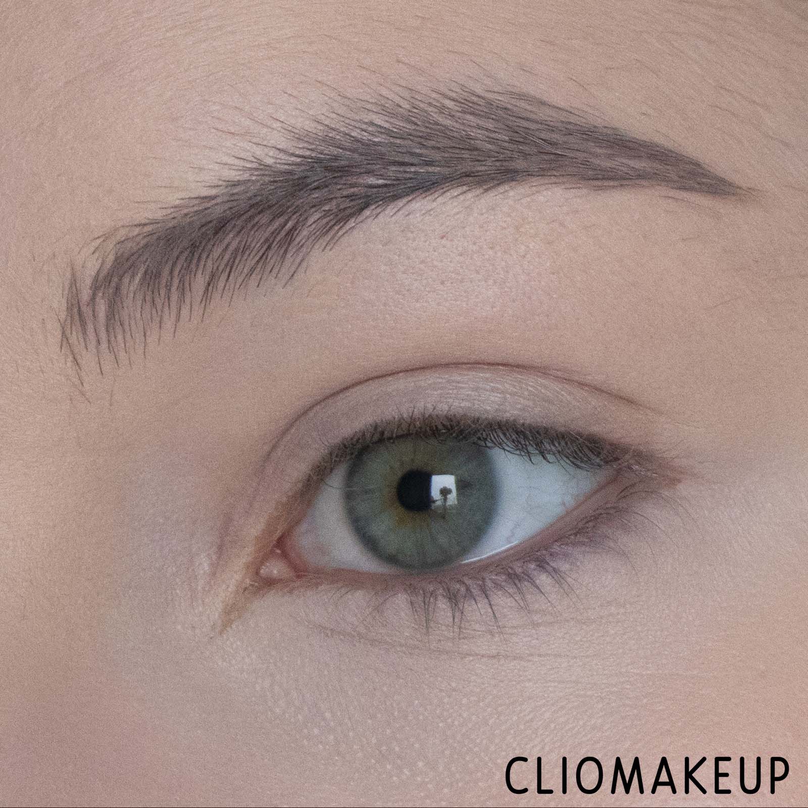 cliomakeup-recensione-mascara-kiko-darker-volume-e-colour-intensifier-mascara-8