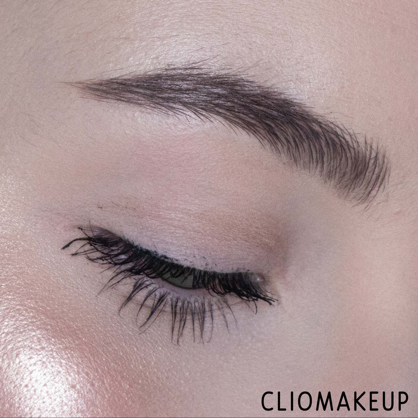cliomakeup-recensione-matita-sopracciglia-wycon-break-the-rules-click-pen-eyebrow-10