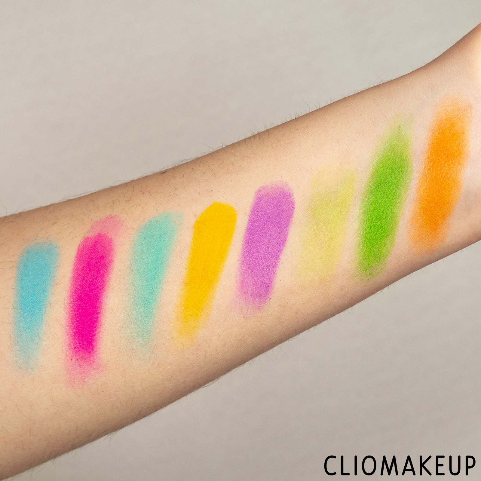 cliomakeup-recensione-palette-makeup-revolution-forever-flawless-shadow-palette-birds-of-paradise-7