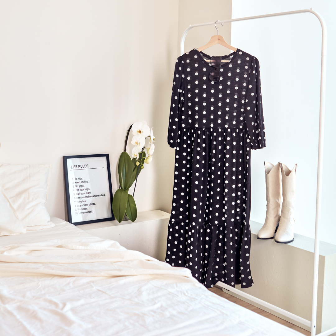 Cliomakeup-look-con-stampe-primavera-2020-2-stradivarius-vestito-pois