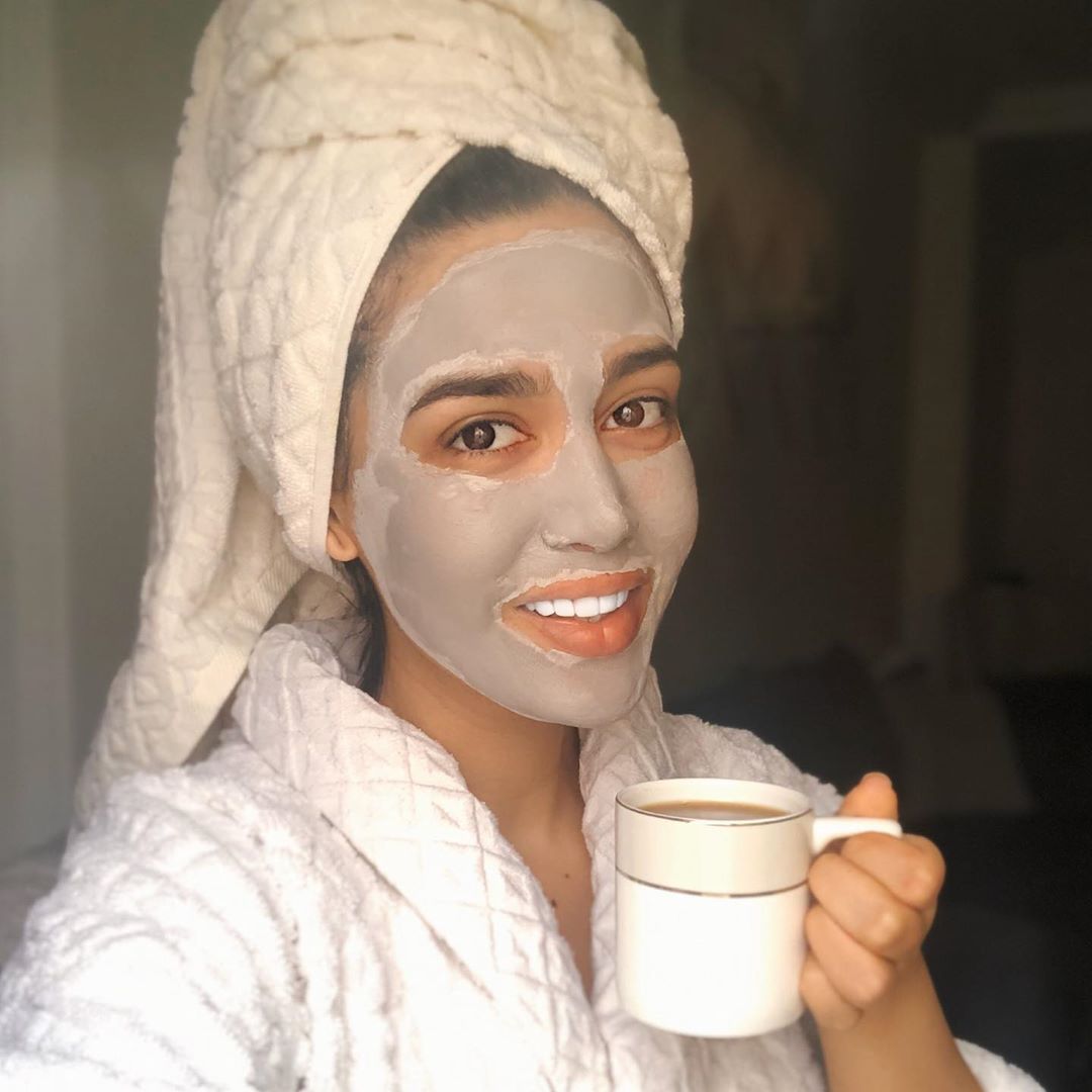 Cliomakeup-maschera-viso-pelle-grassa-18-sheydamoqadam