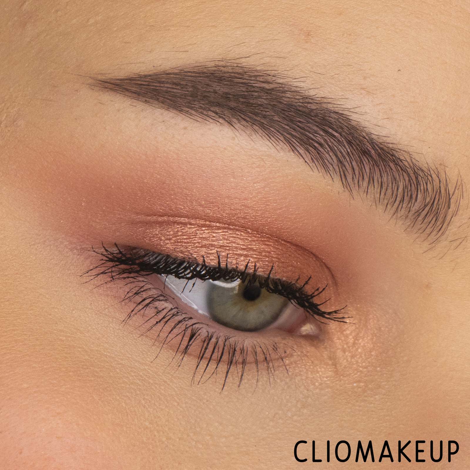 cliomakeup-recensione-palette-Charlotte-Tilbury-instant-eye-palette-pillow-talk-11