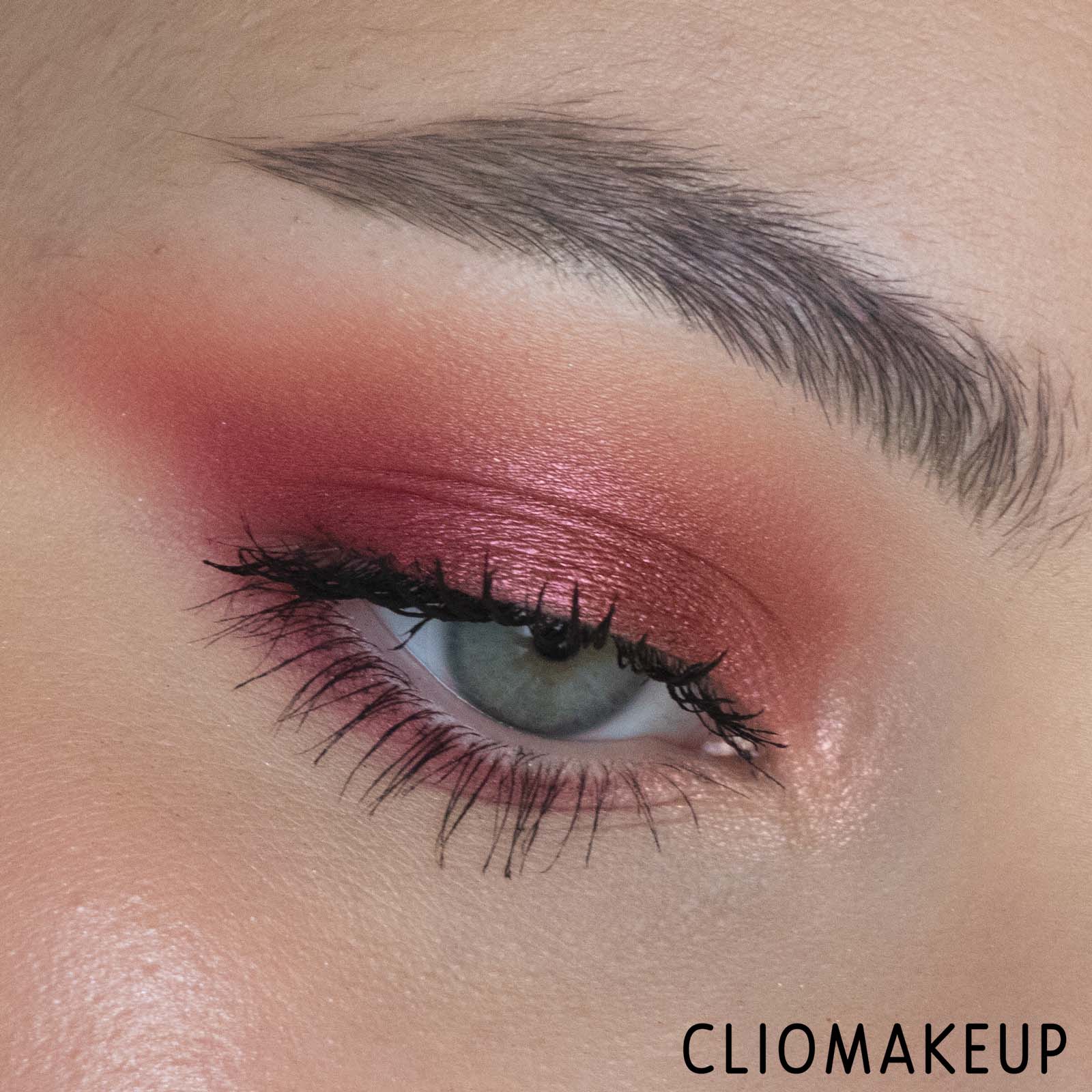 cliomakeup-recensione-palette-Charlotte-Tilbury-instant-eye-palette-pillow-talk-13