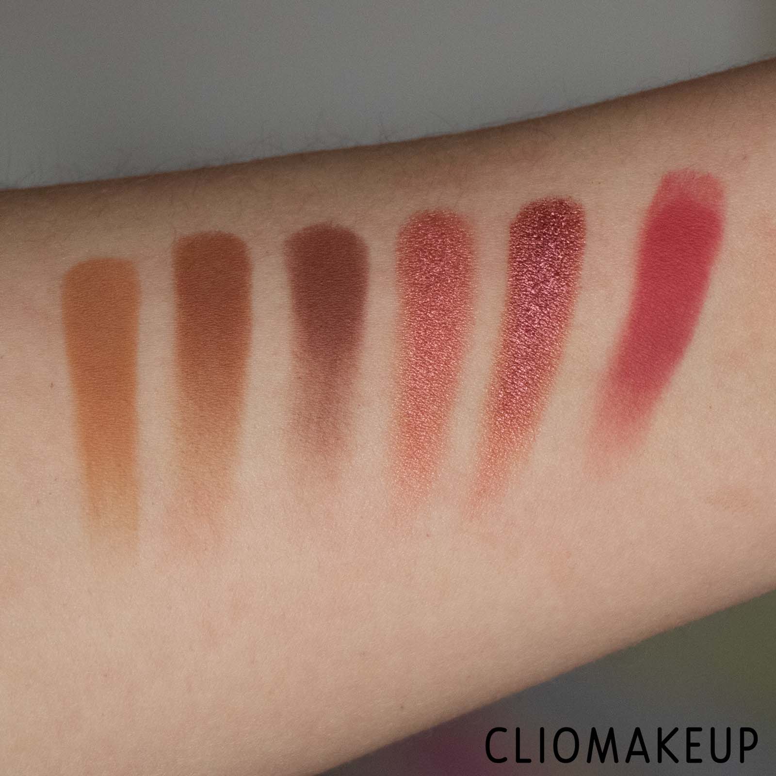 cliomakeup-recensione-palette-Charlotte-Tilbury-instant-eye-palette-pillow-talk-8