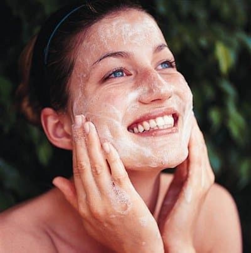 cliomakeup-scrub-viso-fatto-in-casa-2-pelle-grassa