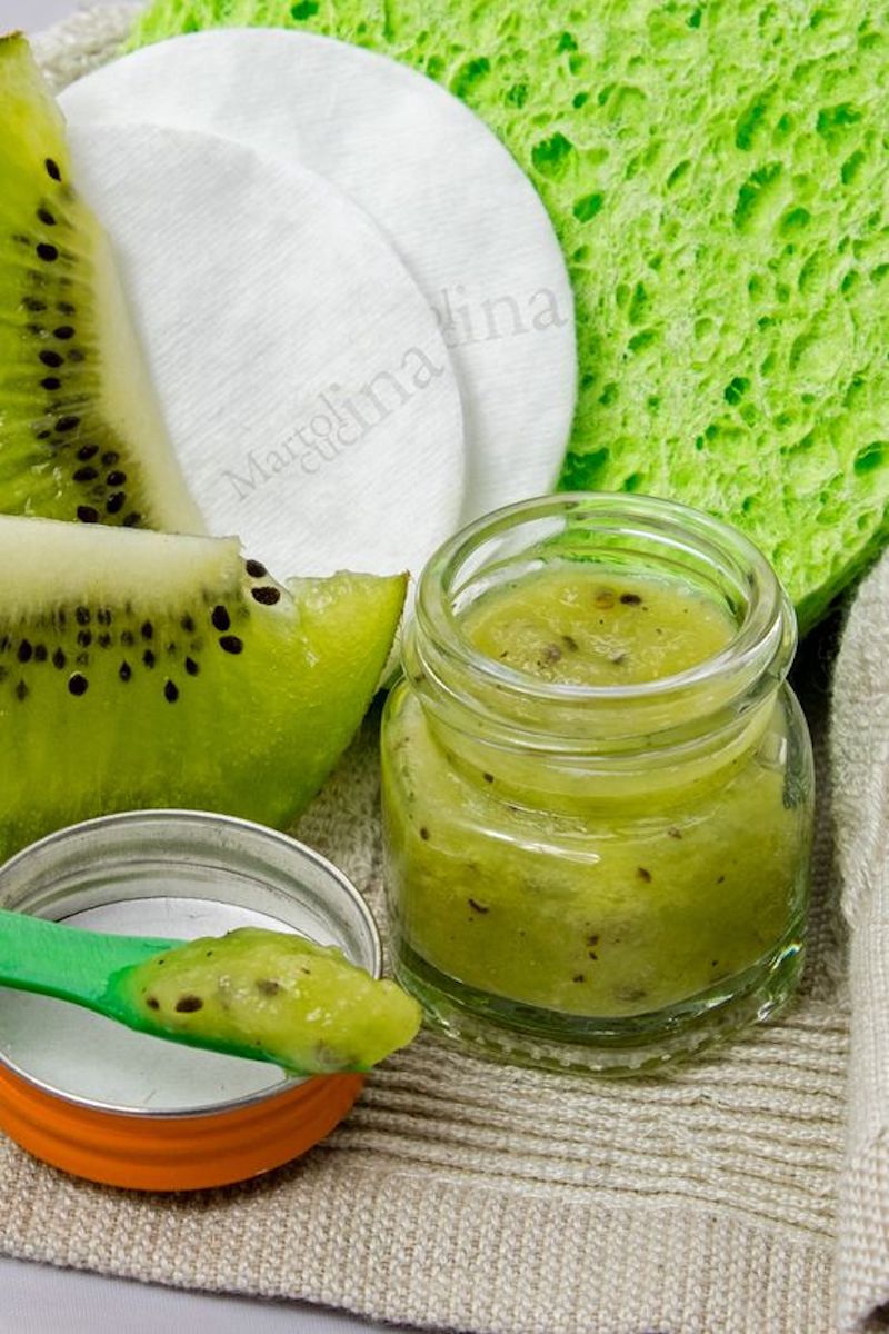 cliomakeup-scrub-viso-fatto-in-casa-8-frutta