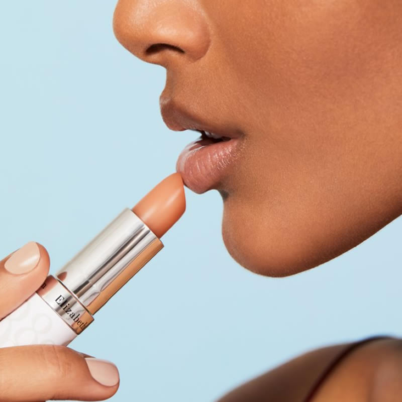 cliomakeup-balsamo-labbra-spf-4-elizabeth-arden