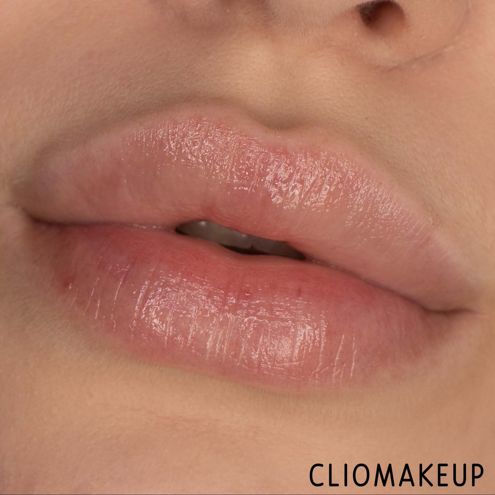 cliomakeup-recensione-balsamo-labbra-fresh-mint-rush-freshening-lip-treatment-11