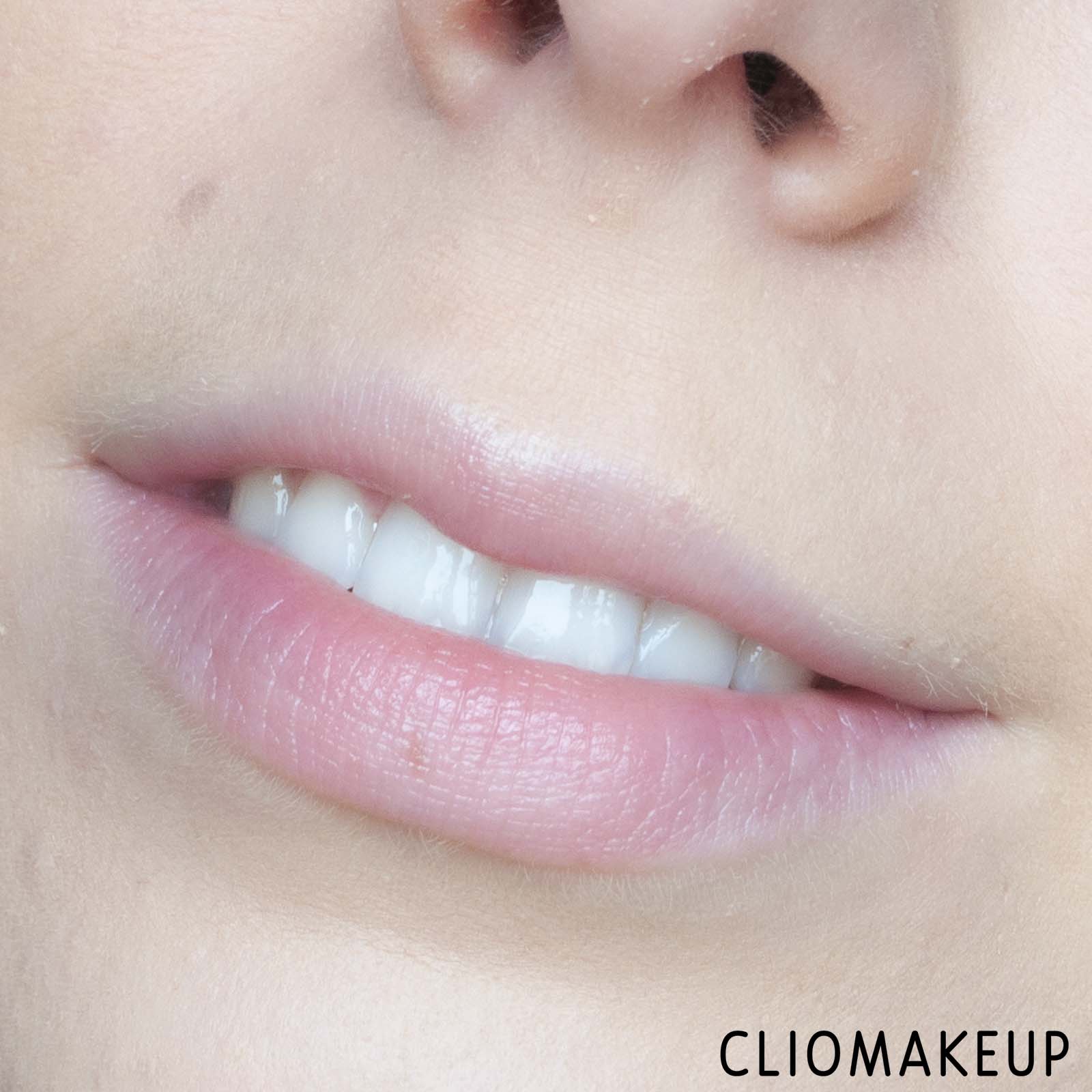 cliomakeup-recensione-balsamo-labbra-nuxe-reve-de-miel-lip-moisturising-stick-10