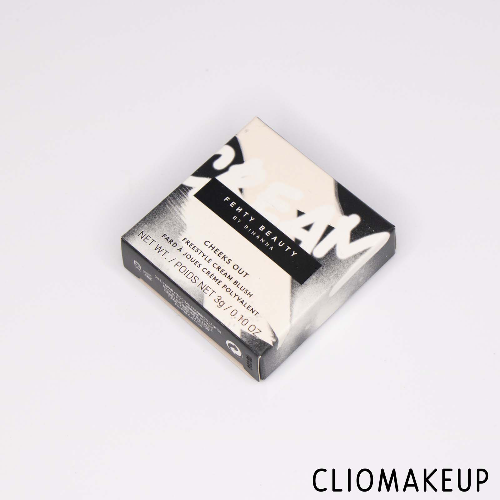 cliomakeup-recensione-blush-fenty-beauty-cheeks-out-freestyle-cream-blush-2