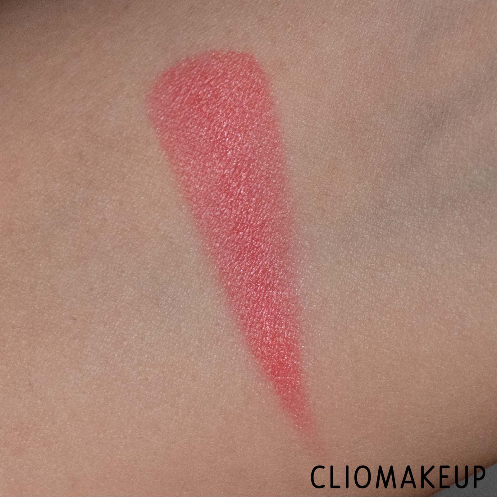 cliomakeup-recensione-blush-fenty-beauty-cheeks-out-freestyle-cream-blush-6